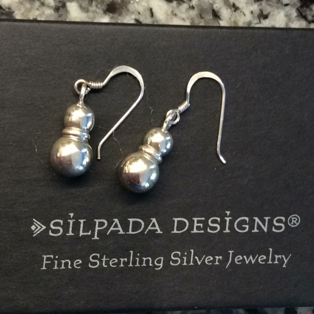 Silpada simple bead earrings